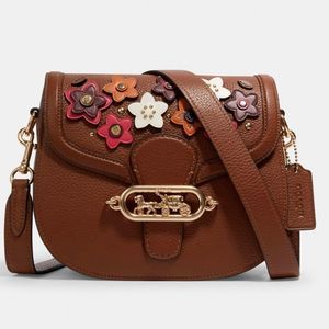 NWT COACH Saddle Bag Daisy Redwood SOLD OUT